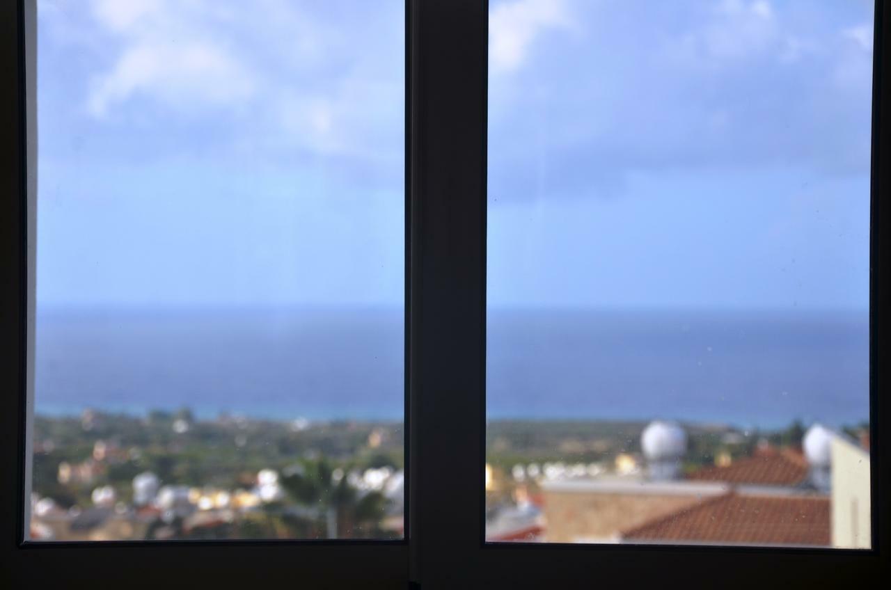 Top Floor, 2 Bedroom Apartment Vanessa D204, Free Wifi, Village View Péja Rom bilde