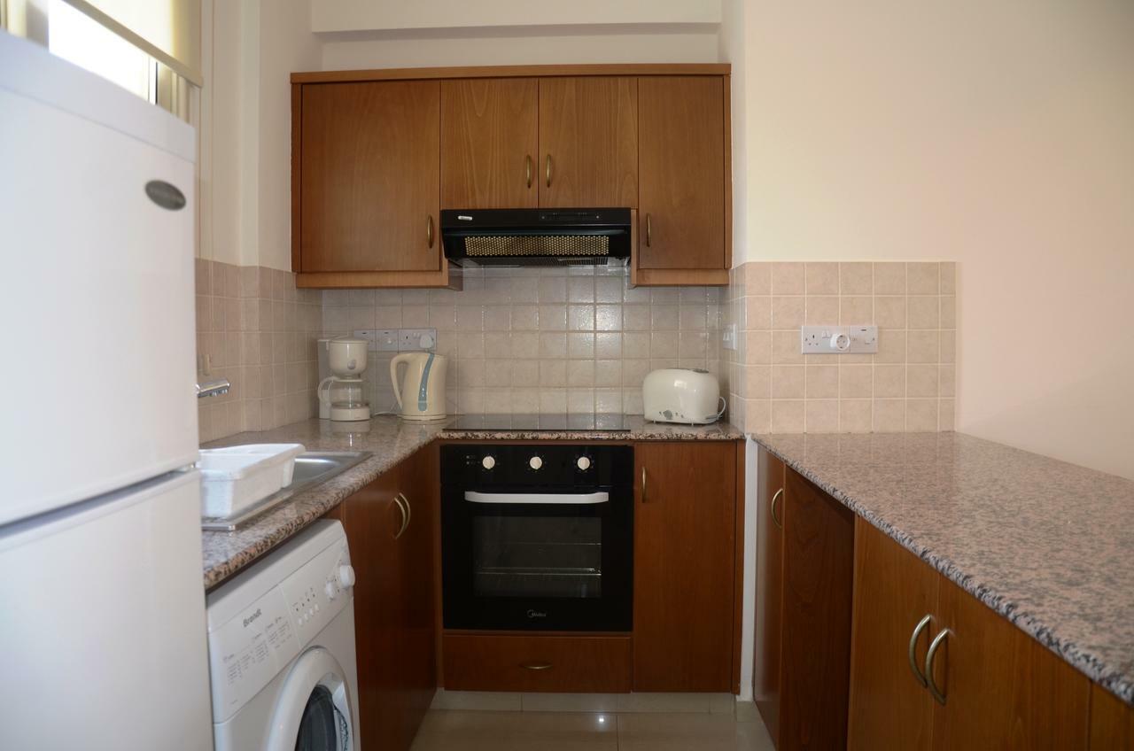 Top Floor, 2 Bedroom Apartment Vanessa D204, Free Wifi, Village View Péja Rom bilde